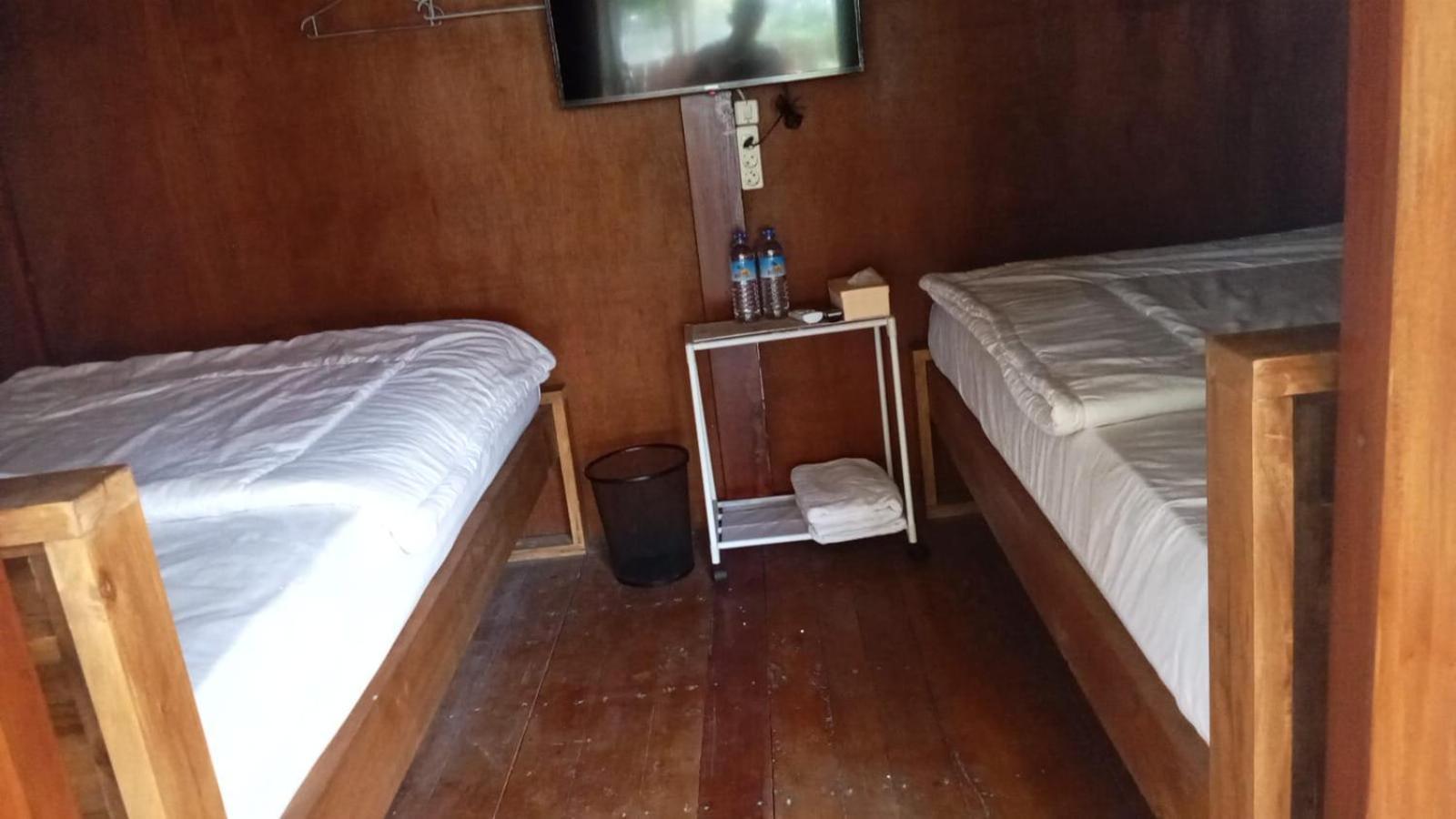 Mayeka Transit Hostel Bandara Internasional Lombok Praya Zimmer foto